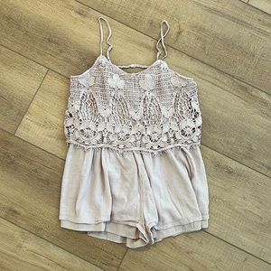 American eagle outfitters romper size small